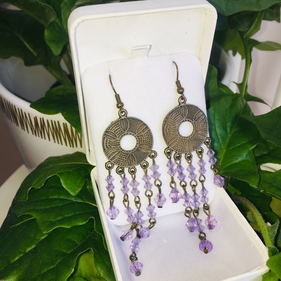 🤑FREE w/ purchase! Lavender Chandelier Earrings - Picture 4 of 5